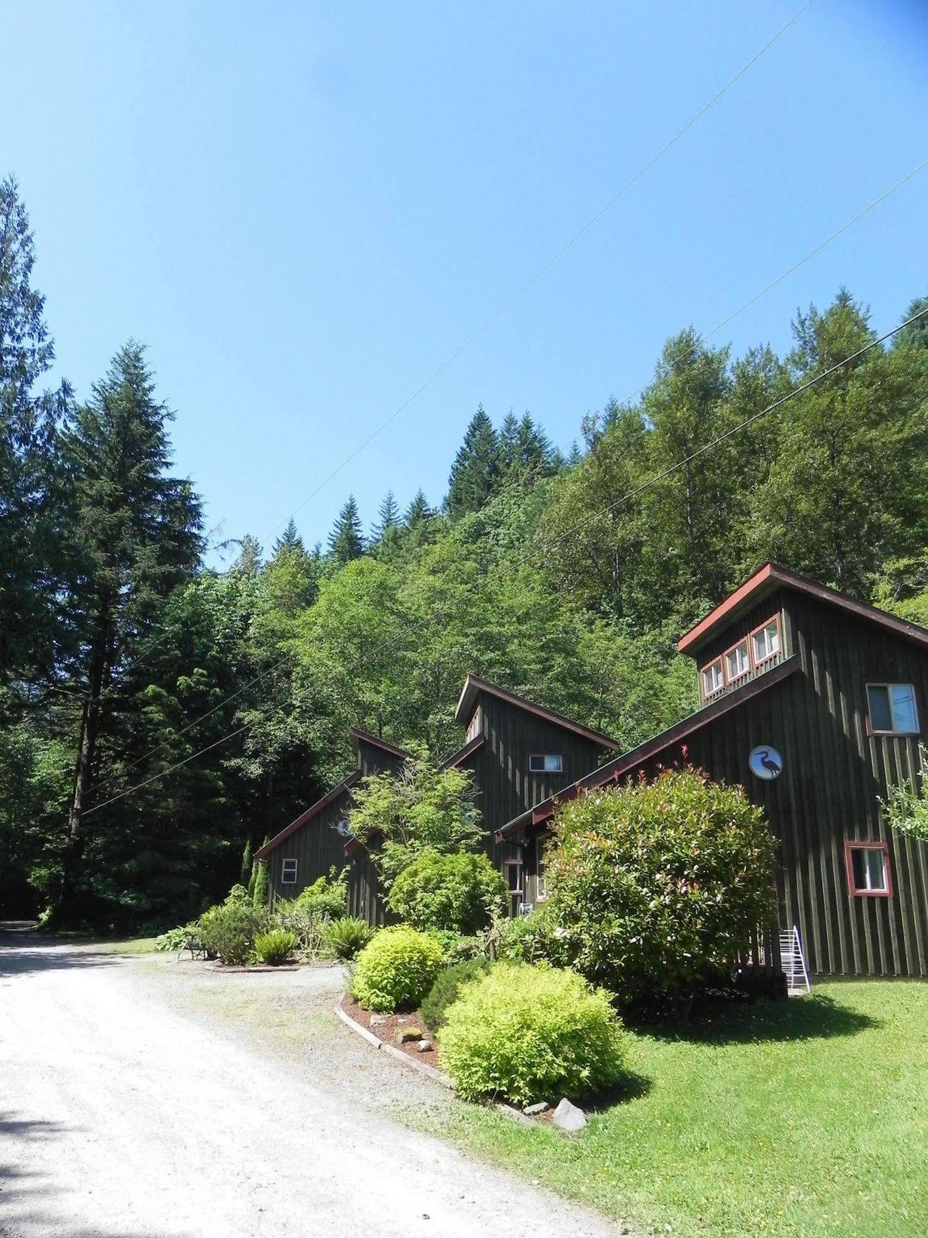 Forest Echoes Cabins Cultus Lake Kültér fotó